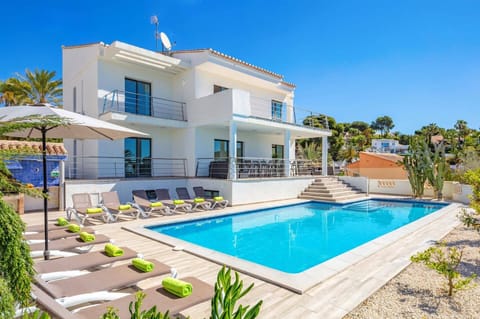 Villa Catorce Flores image