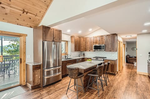 New Kitchen stocked for your large group.