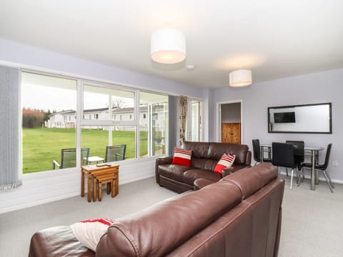 Cottage | Living room
