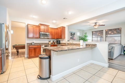 Kitchen | 1st Floor | Fully Equipped | Instant Pot | Cooking Basics