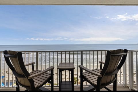 Panoramic Room | Balcony view