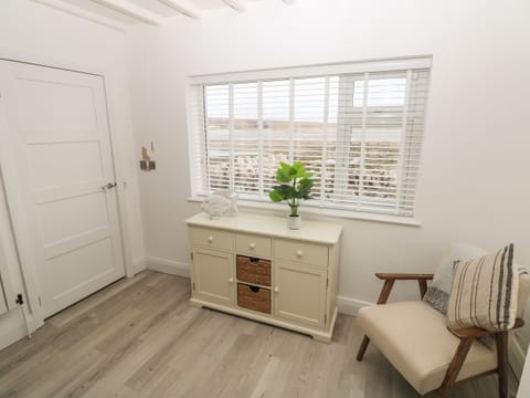 Cottage | 2 bedrooms, individually decorated, individually furnished, free WiFi