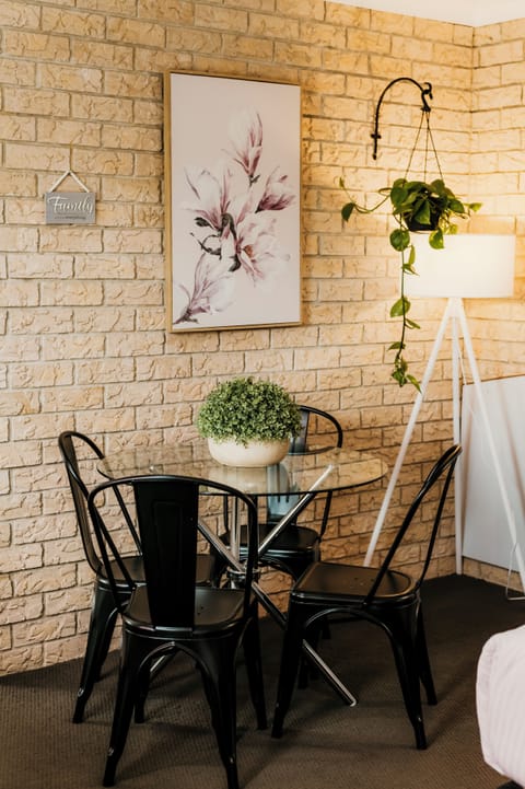 Executive Two-Bedroom Suite- Non-Pet Friendly | Premium bedding, pillowtop beds, minibar, in-room safe