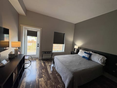Queen Bed