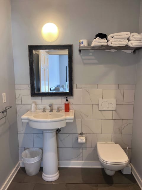 Full bathroom