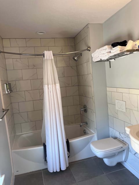Full bathroom