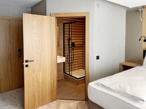 Double Room | Bathroom | Towels