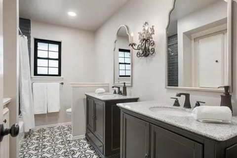 Guest HallBath