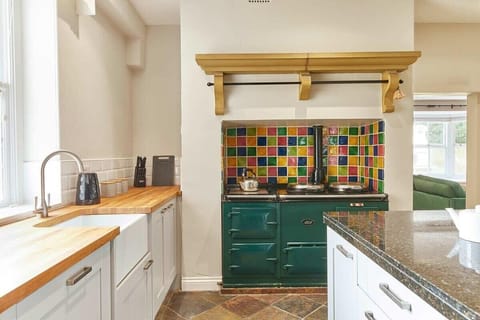 The Old Rectory, Durham - Host & Stay