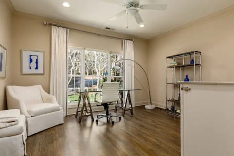 spare room with queen murphy bed