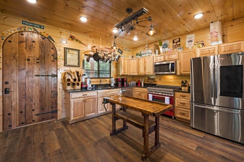 Fully equipped kitchen