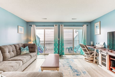 Kure Beach Vacation Rental | 1BR | 1BA | 720 Sq Ft | Stairs Required