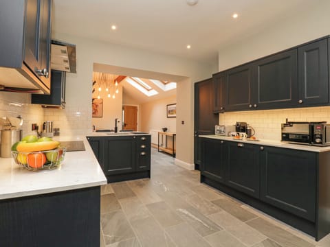 Cottage | Interior