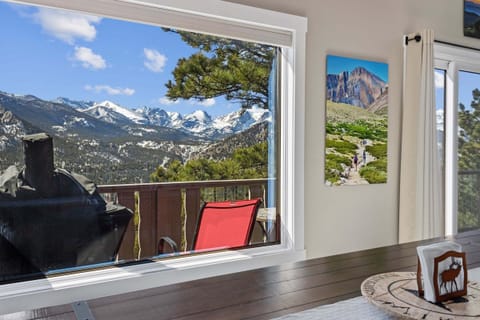 Condo, 3 Bedrooms | Interior