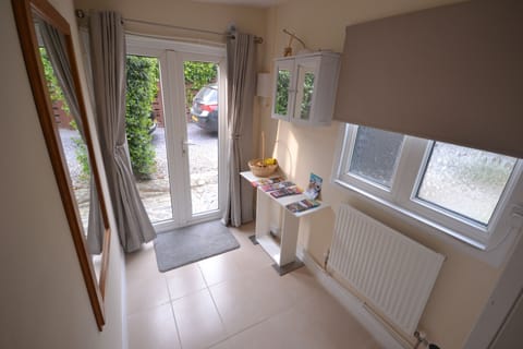 Cabin | 2 bedrooms, travel crib, free WiFi, bed sheets