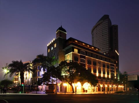 Front of property - evening/night