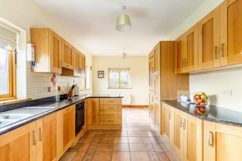 Large fully equipped Kitchen