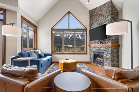 Mountain View Living Room