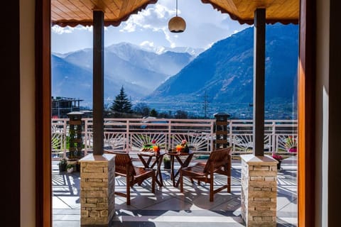 Luxury Room | Terrace/patio