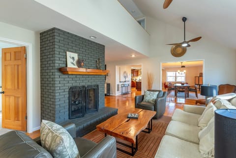 Welcome to Grey Eagle Lodge!