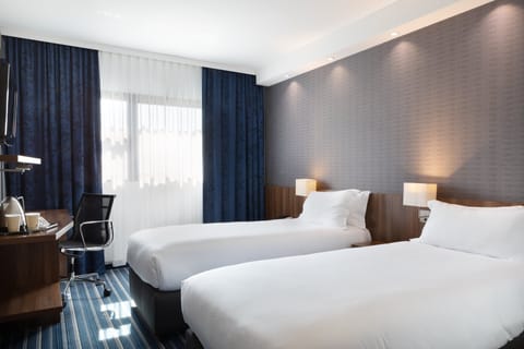 Standard Room, 2 Twin Beds (Free Breakfast) | Premium bedding, individually furnished, desk, blackout drapes