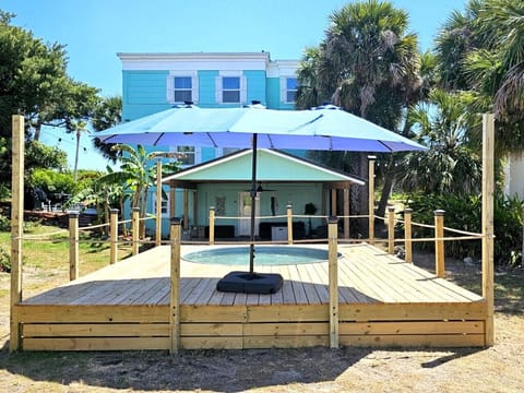 Daytona Beach Vacation Rental Airbnb VRBO Pool Pet Friendly Salty Dog Vacations