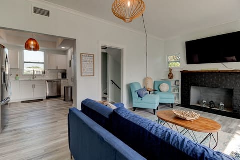 Daytona Beach Vacation Rental Airbnb VRBO Pool Pet Friendly Salty Dog Vacations