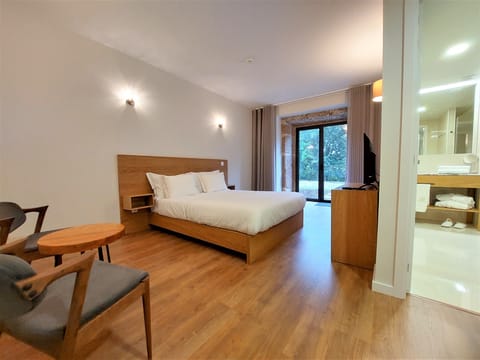 Hypo-allergenic bedding, individually decorated, individually furnished