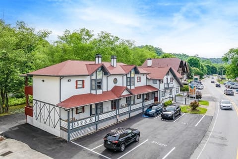 Alpine River Suite Condos