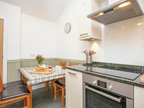 Kitchen | Old Dairy - Cornish Holiday Escapes, Near Helston