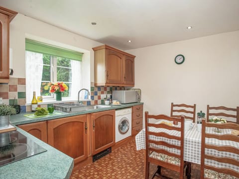 Kitchen/diner | Clover Cottage - East Hook Holiday Cottages, Okehampton