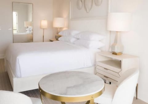 Frette Italian sheets, premium bedding, pillowtop beds, minibar