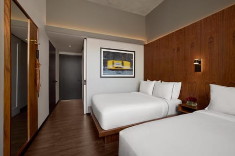 Egyptian cotton sheets, premium bedding, down comforters, pillowtop beds