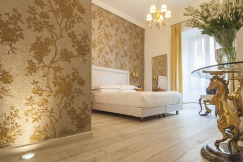 Premium bedding, minibar, in-room safe, desk