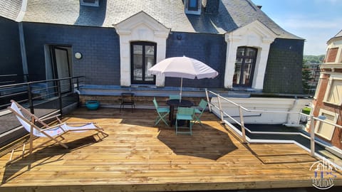 Elite Apartment, Ensuite, City View (Le phare Dieppois) | Garden