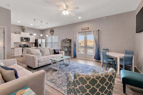 Beautiful, open Kitchen/living area!
