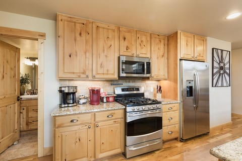 Fully Stocked Kitchen