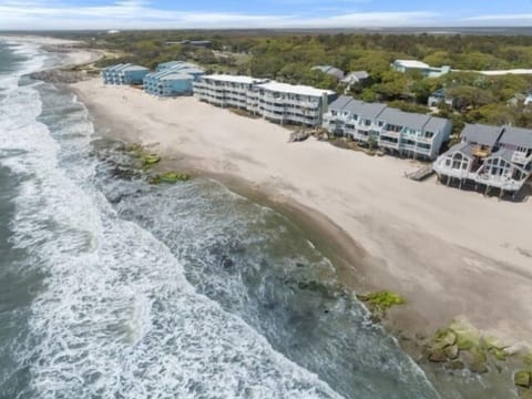 House, 5 Bedrooms | Beach | Beach nearby
