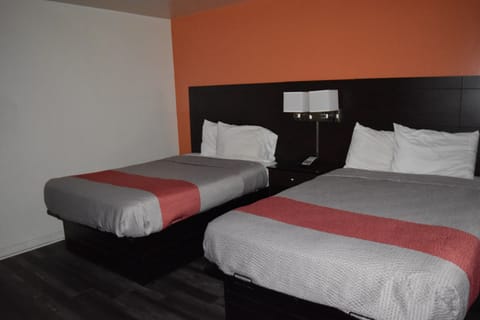 Double Room, Smoking | Iron/ironing board (on request), WiFi (free), bed sheets
