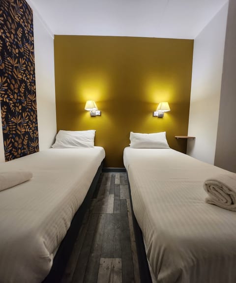 Twin Room | Desk, soundproofing, free WiFi, bed sheets