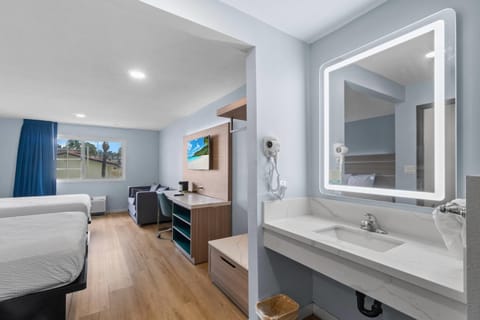 Desk, free WiFi, bed sheets