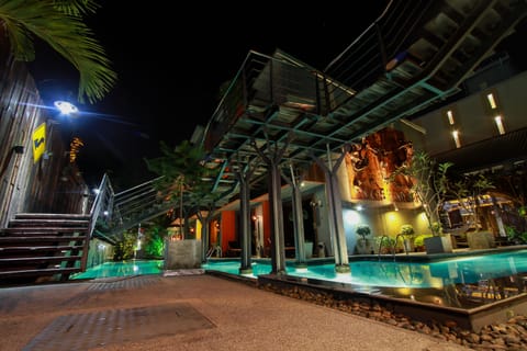 Outdoor pool, sun loungers