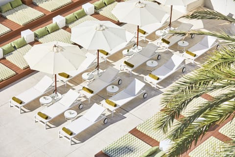 Sundeck