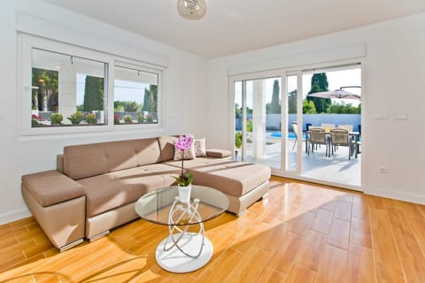 Villa | Living room