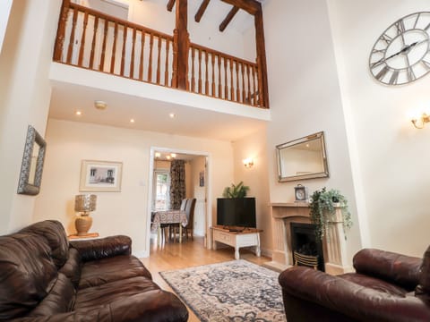 Cottage | Interior