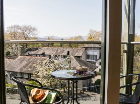 Cottage | Balcony