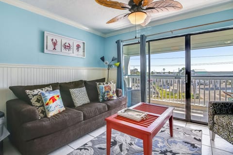 Condo (1 Bedroom) | Front of property