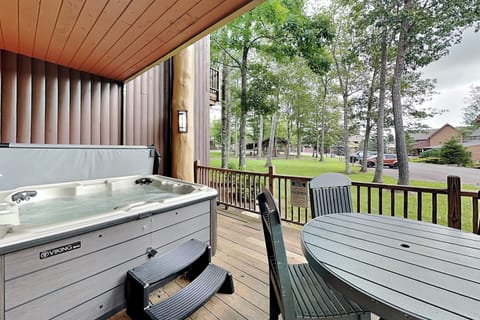 Studio (4 Bedrooms) | Property amenity