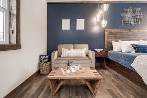 "Super cute and clean—would definitely stay here again!" Review – Sydney M