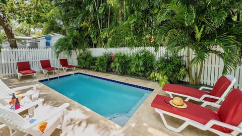 Welcome to MODERN IN THE MEADOWS...